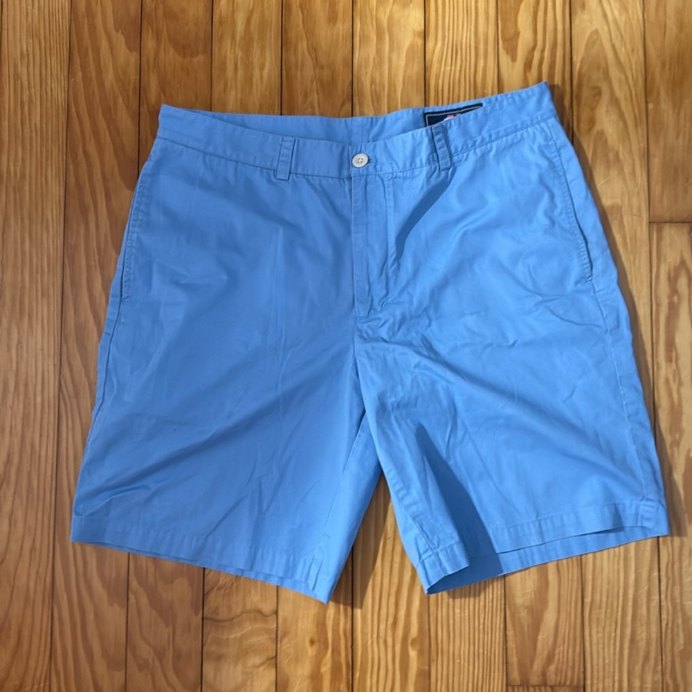 Vineyard Vines Men’s club shorts blue size 36